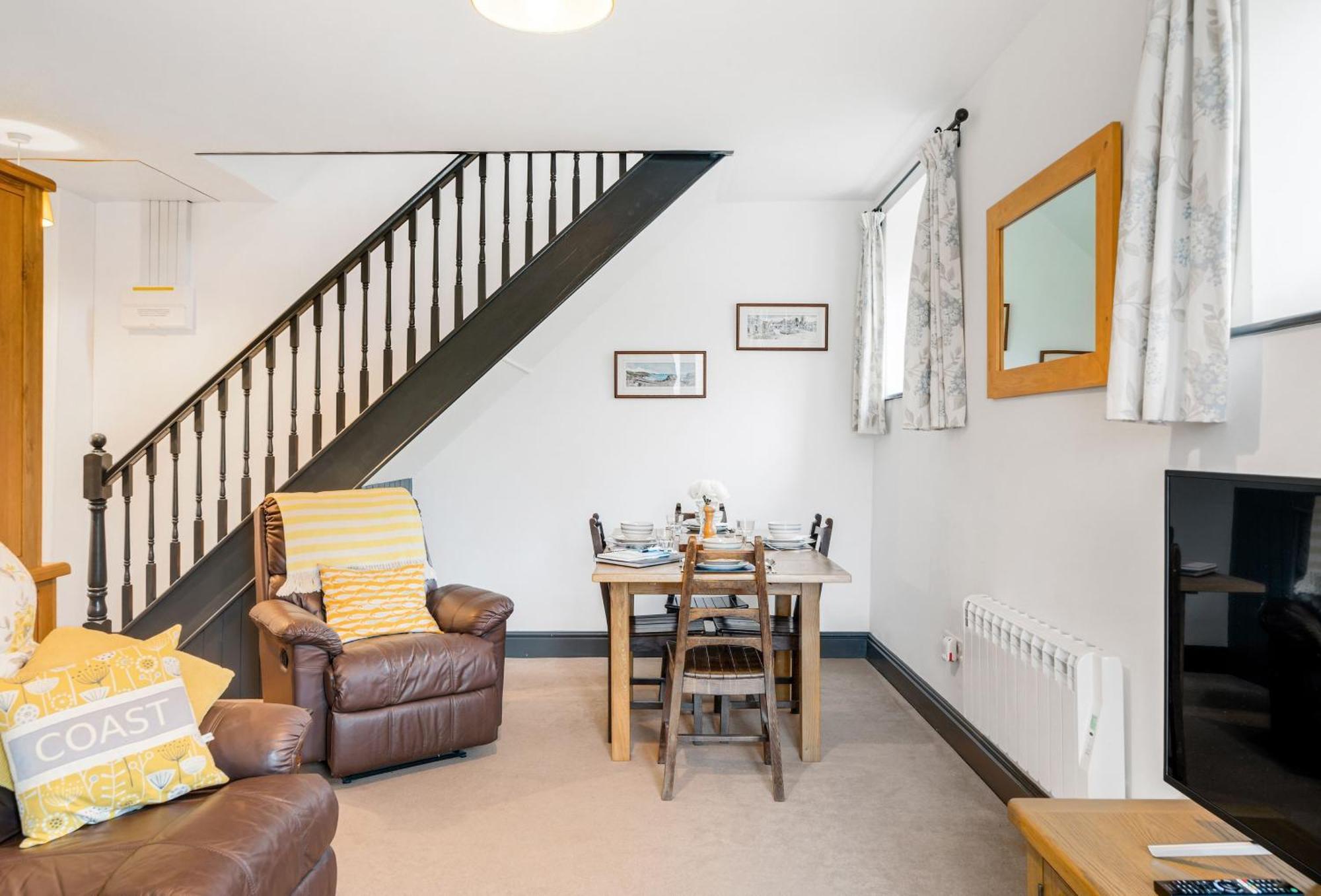 Villa Journeys End With Stunning Sea Views From The Headland à Coverack Extérieur photo