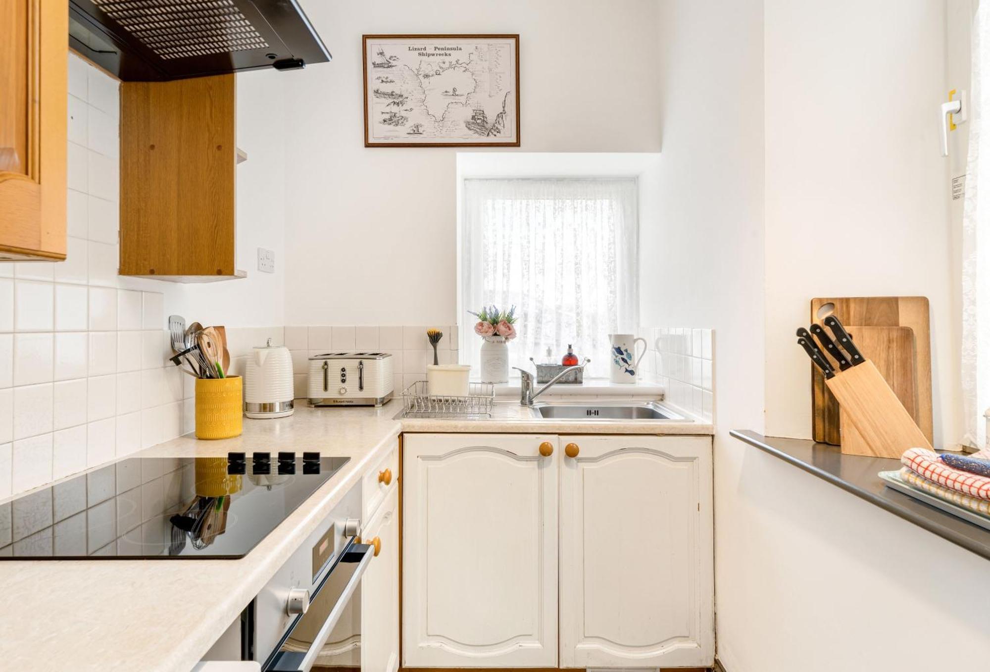 Villa Journeys End With Stunning Sea Views From The Headland à Coverack Extérieur photo